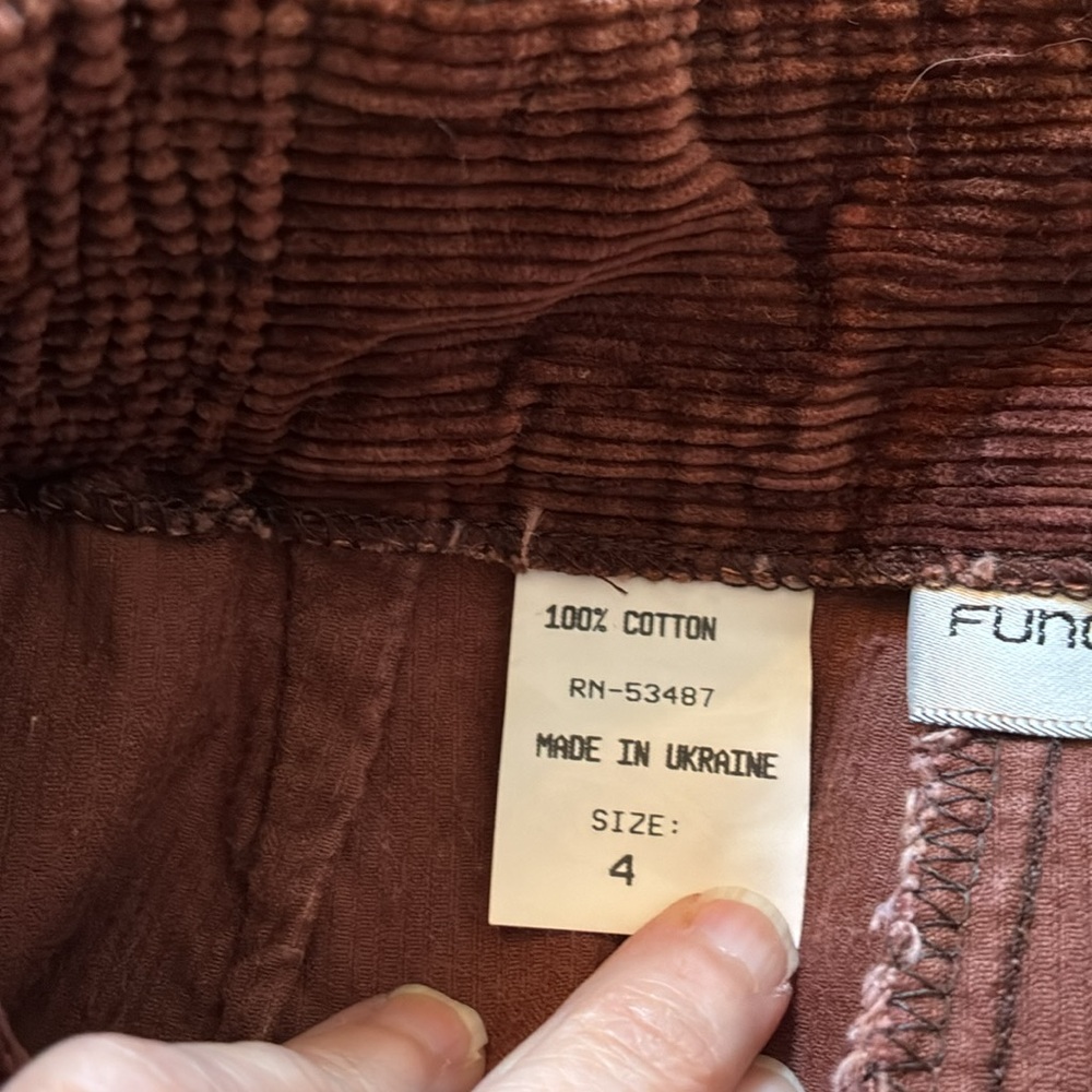 Vintage 🥳HP🥳WoMen's Fundamental Things Petites Brown Corduroy Pants - Picture 9 of 9